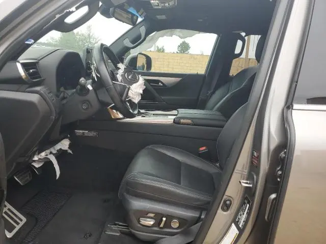 2022 LEXUS LX 600 BASE  