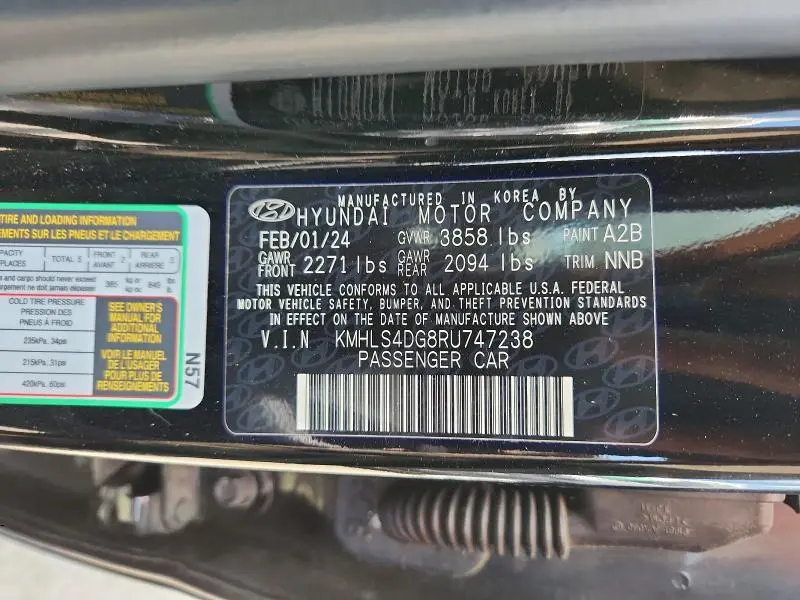 2024 HYUNDAI ELANTRA SEL  