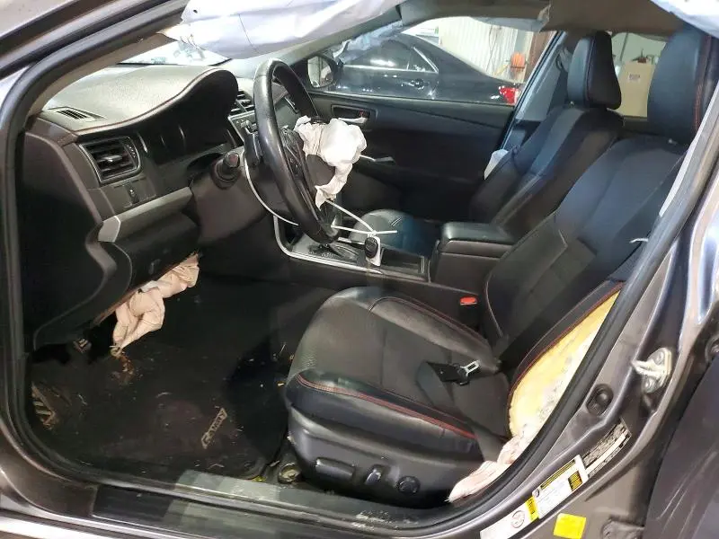 2017 TOYOTA CAMRY LE  