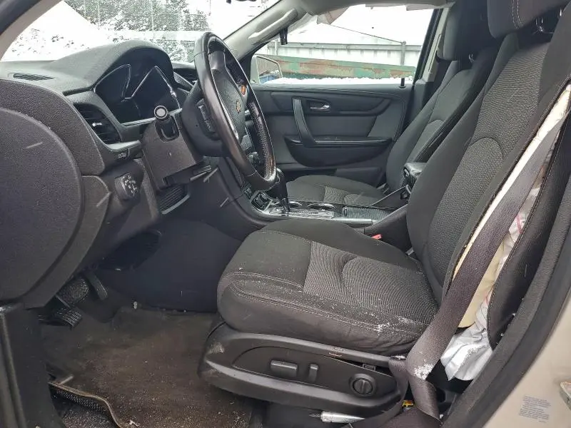 2017 CHEVROLET TRAVERSE LT  