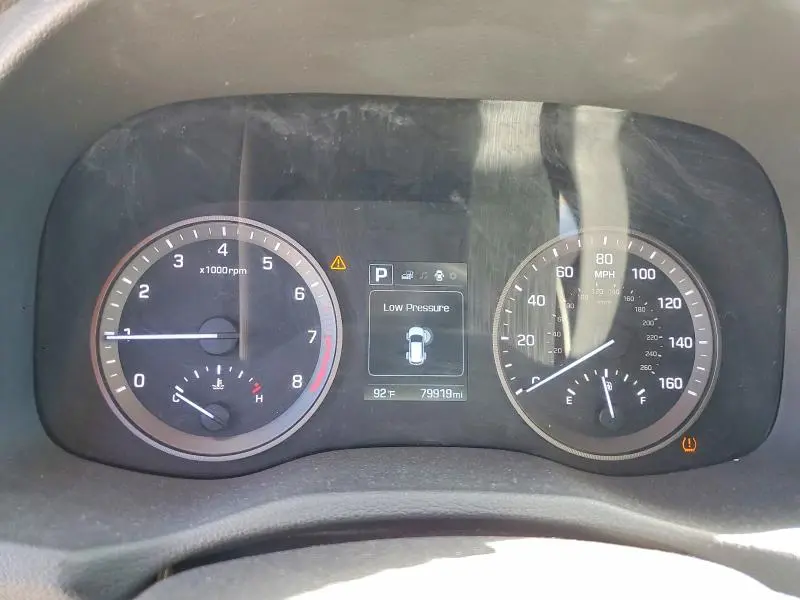 2016 HYUNDAI TUCSON SE  