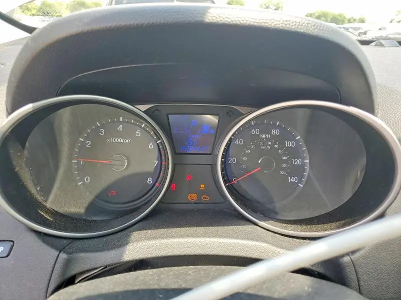 2011 HYUNDAI TUCSON GLS  