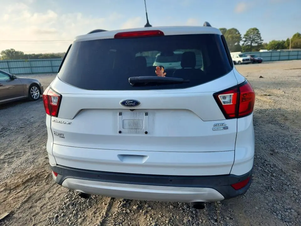 2019 FORD ESCAPE SEL  
