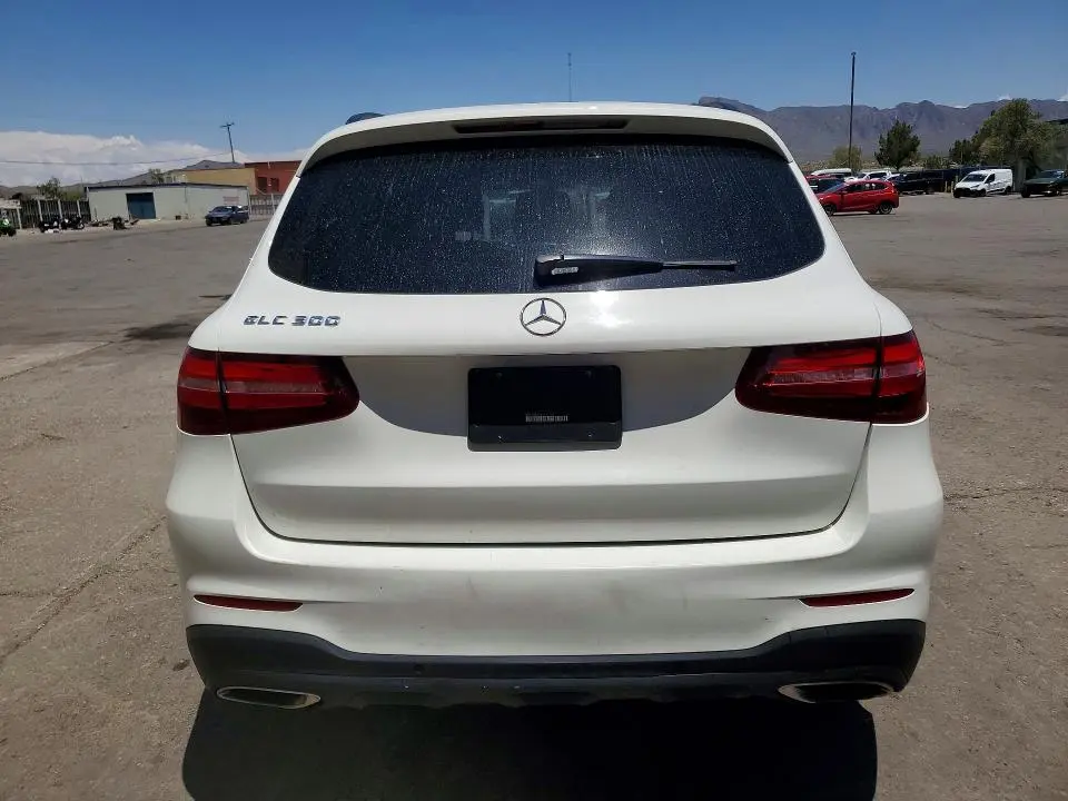 2019 MERCEDES-BENZ GLC 300  