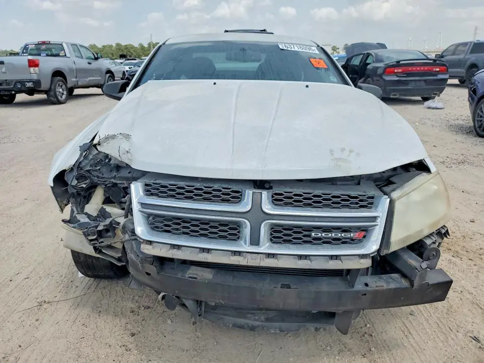 2014 DODGE AVENGER SE  