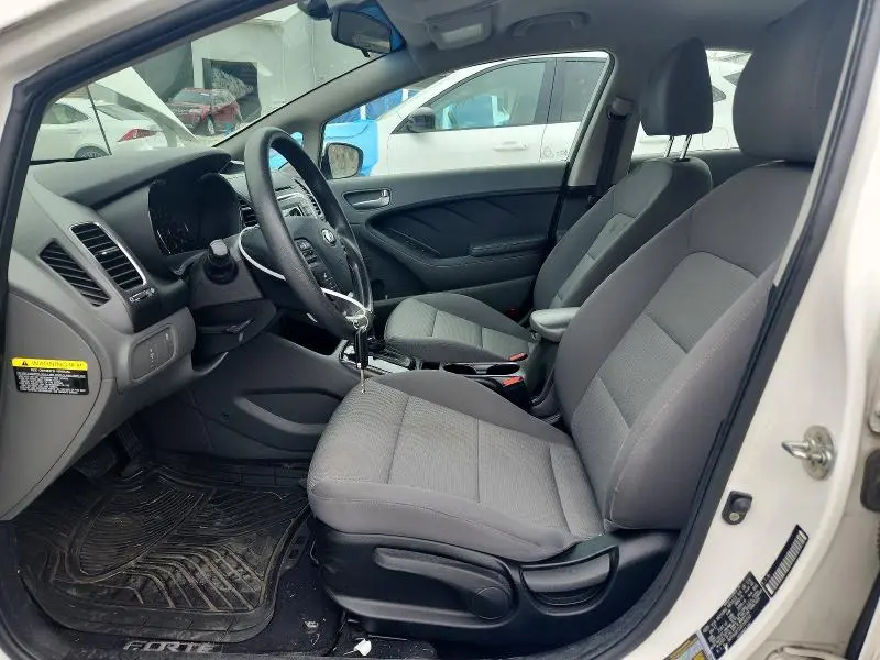 2018 KIA FORTE LX  