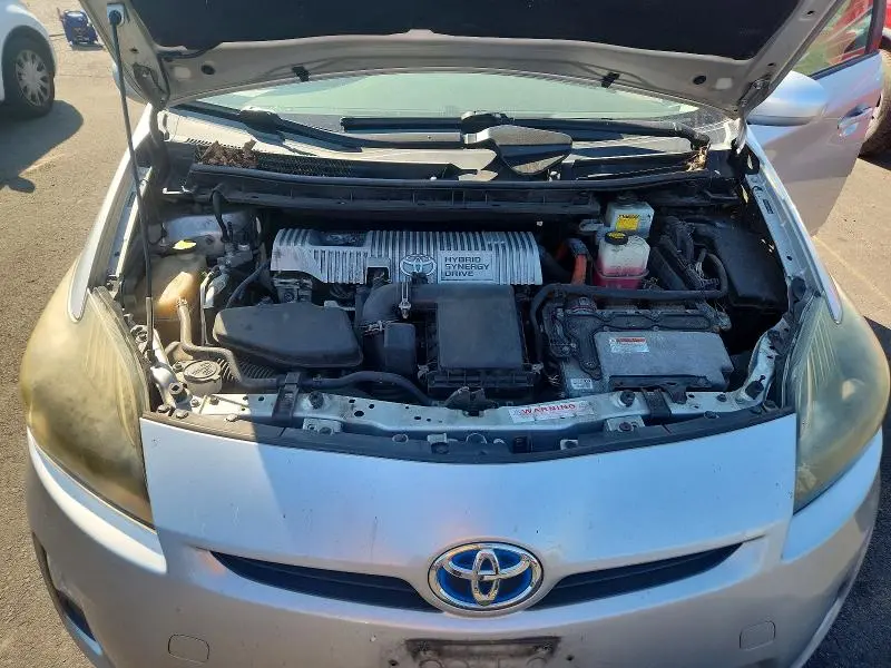 2011 TOYOTA PRIUS TWO  