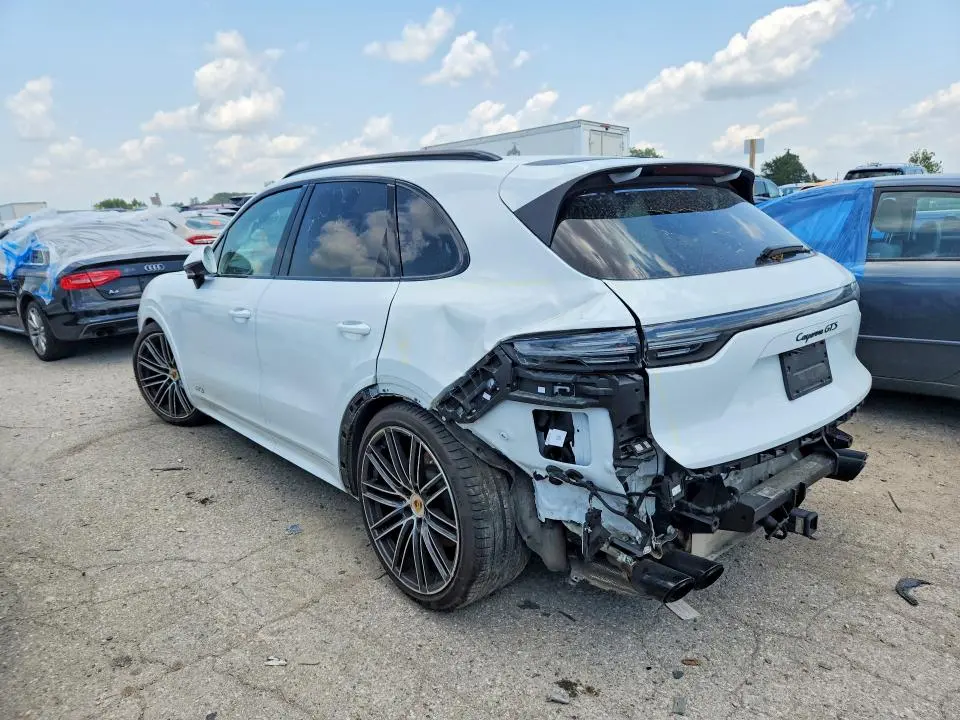 2021 PORSCHE CAYENNE GTS  