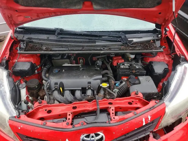 2014 TOYOTA YARIS 3-DOOR LE  