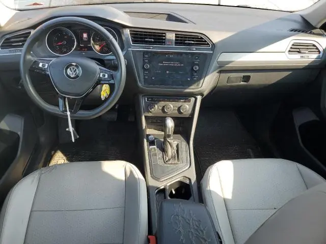 2020 VOLKSWAGEN TIGUAN SE  