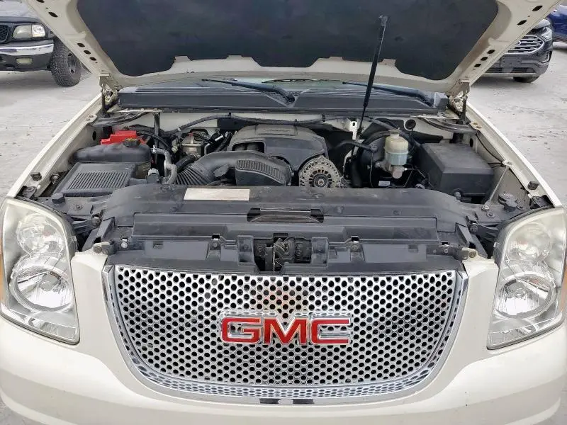 2011 GMC YUKON DENALI  