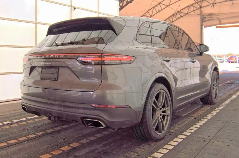 2021 PORSCHE CAYENNE   