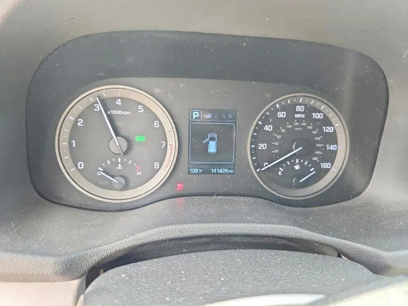 2016 HYUNDAI TUCSON SE  