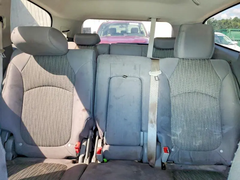 2014 CHEVROLET TRAVERSE LS  