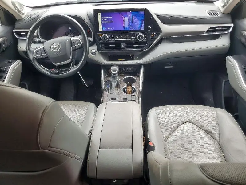 2023 TOYOTA HIGHLANDER LIMITED  