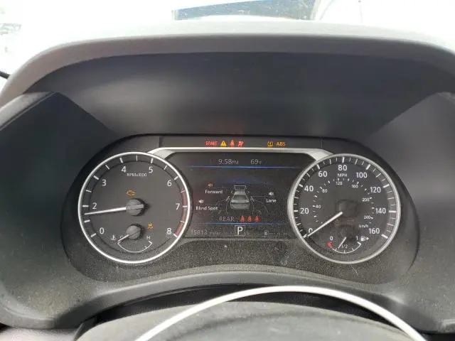 2024 NISSAN SENTRA SV  
