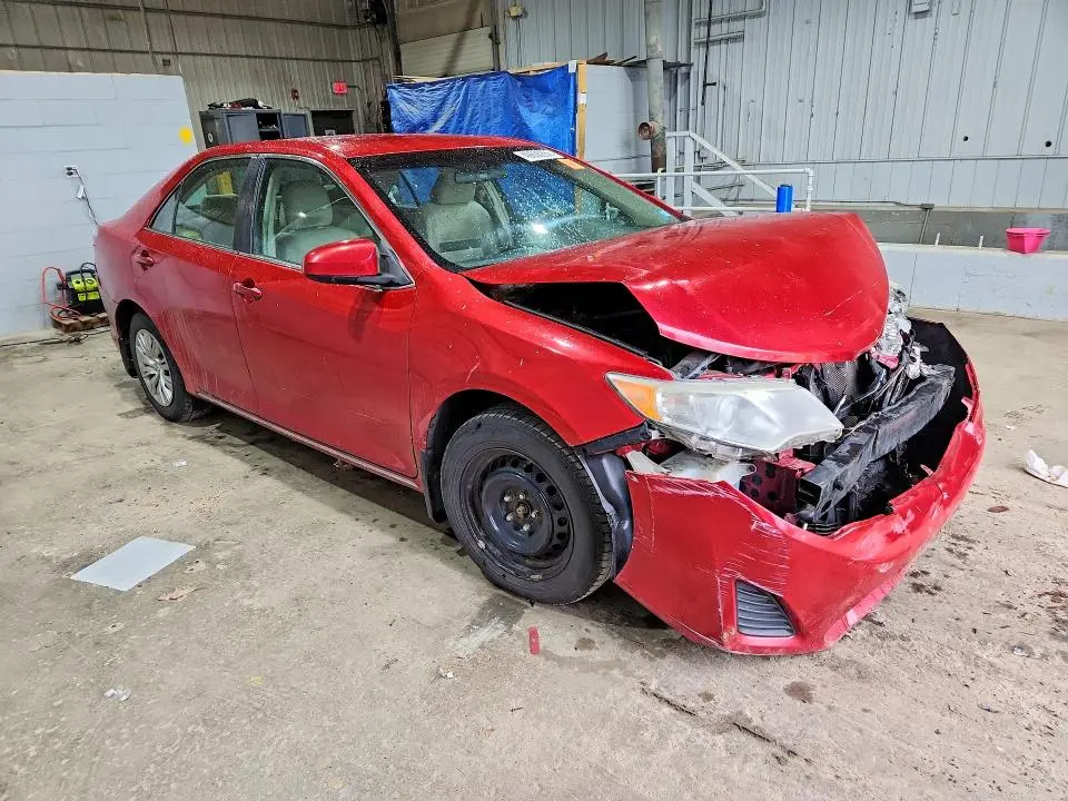 2013 TOYOTA CAMRY LE  