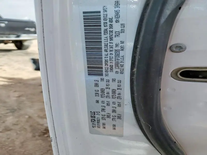 2015 RAM 1500 LARAMIE  