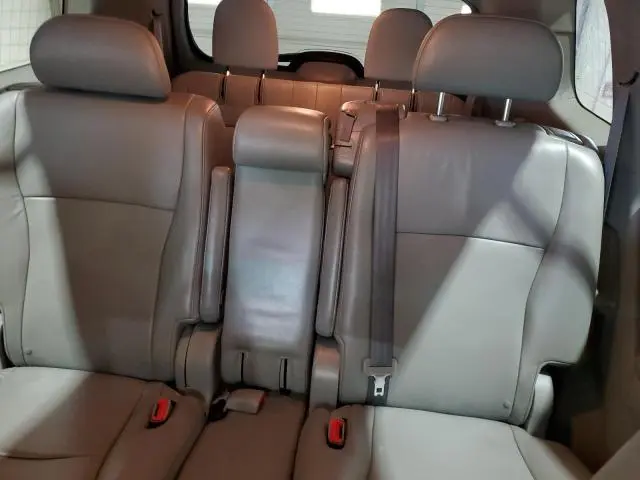 2010 TOYOTA HIGHLANDER LIMITED  