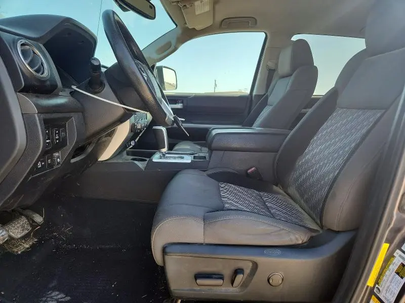 2018 TOYOTA TUNDRA CREWMAX SR5  