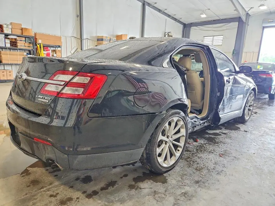 2013 FORD TAURUS LIMITED  