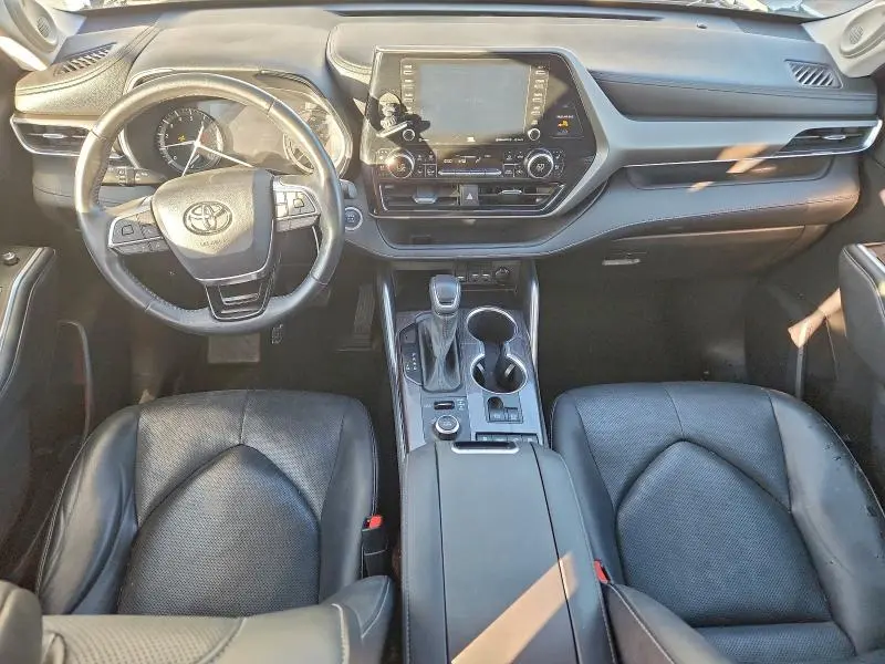 2021 TOYOTA HIGHLANDER LIMITED  