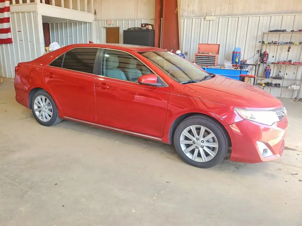 2012 TOYOTA CAMRY XLE V6  