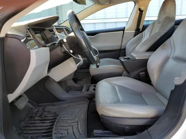 2015 TESLA MODEL S 85  