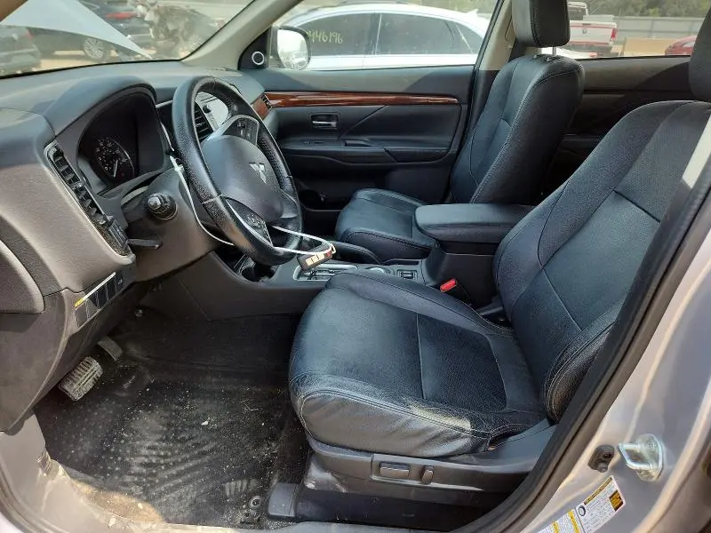 2015 MITSUBISHI OUTLANDER SE  