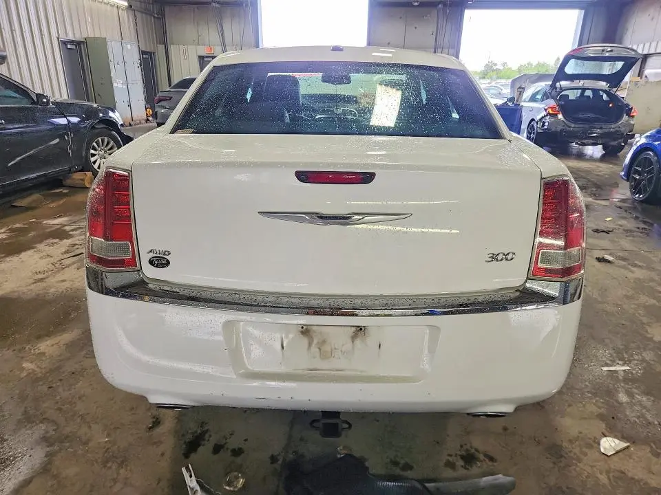 2013 CHRYSLER 300   