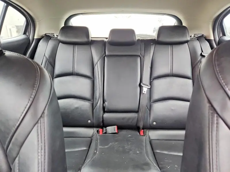 2018 MAZDA 3 TOURING  
