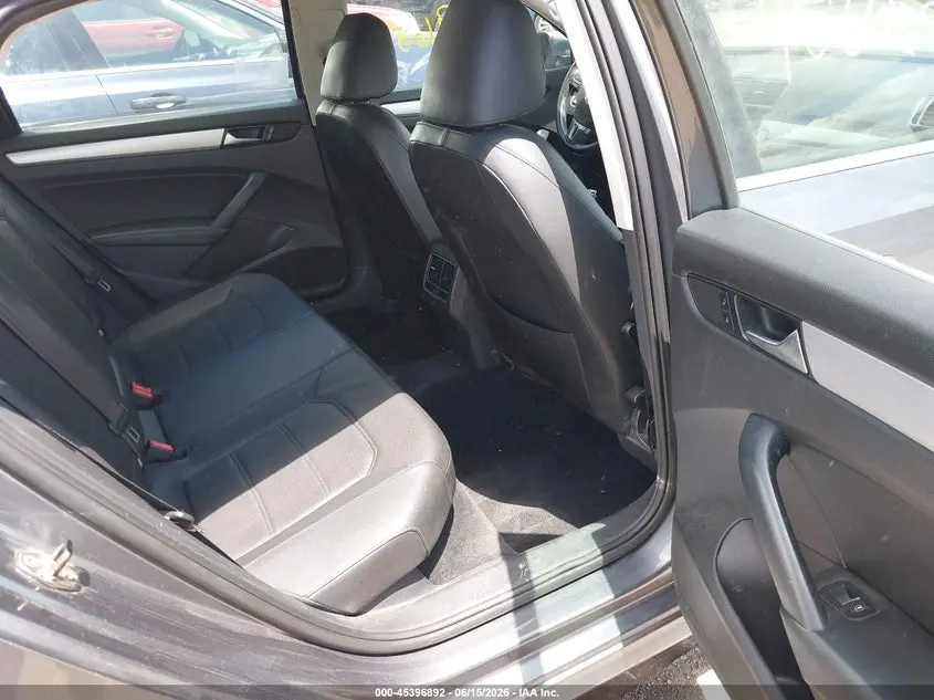 2013 VOLKSWAGEN PASSAT 2.5L SE