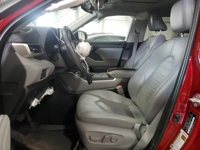 2022 TOYOTA HIGHLANDER HYBRID XLE  