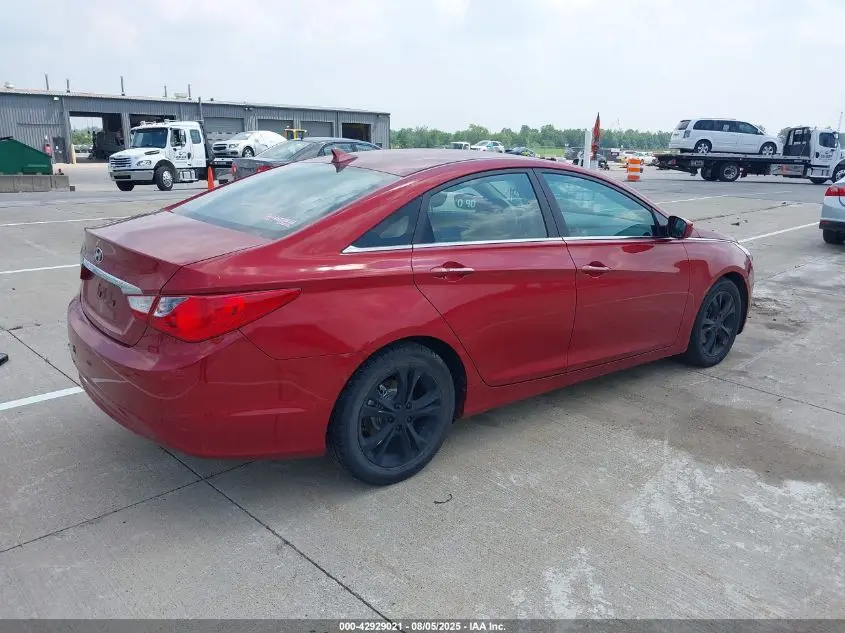 2011 HYUNDAI SONATA GLS