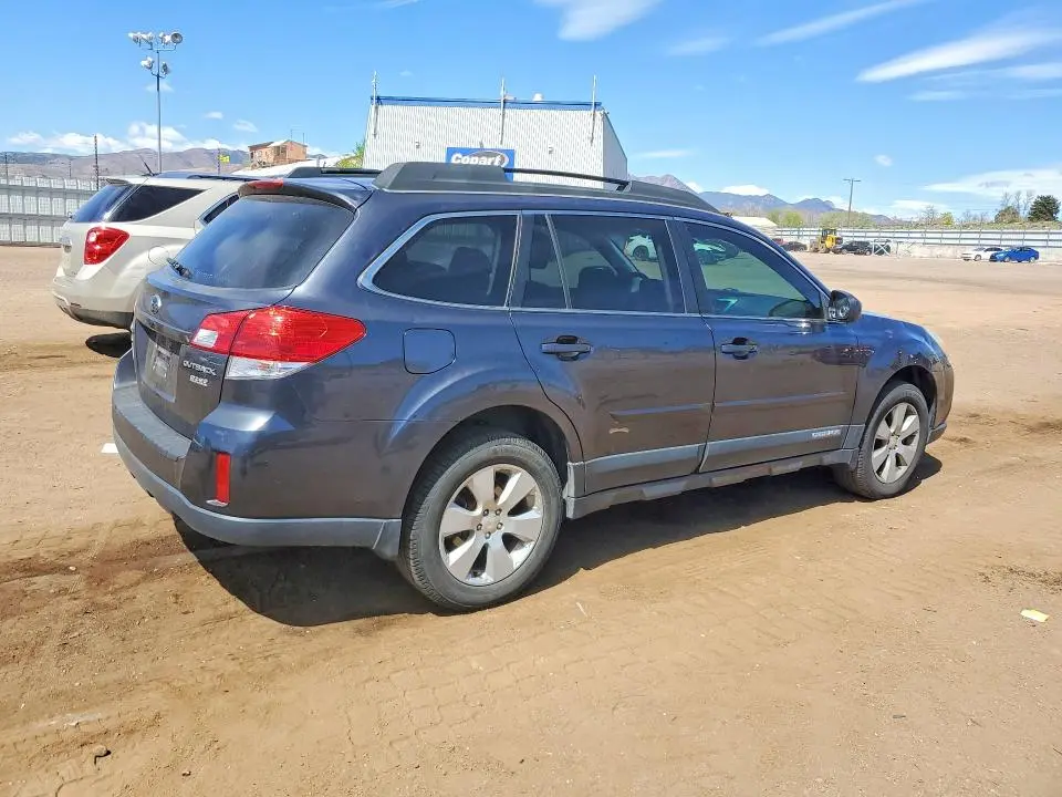 2011 SUBARU OUTBACK 2.5I PREMIUM  