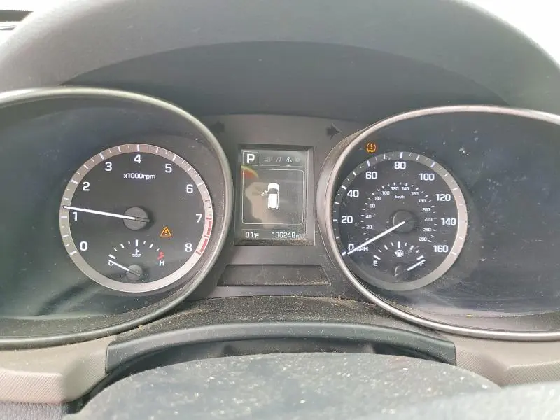 2017 HYUNDAI SANTA FE SE  