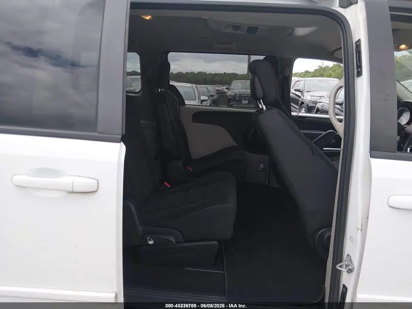 2017 DODGE GRAND CARAVAN SE