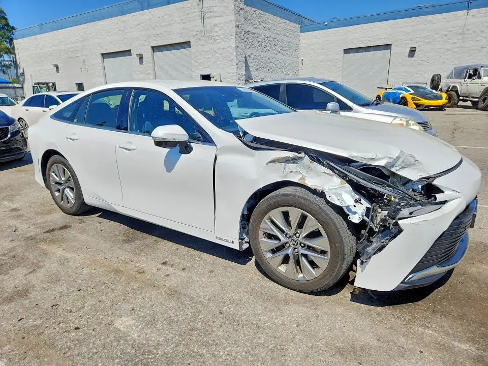 2023 TOYOTA MIRAI XLE  
