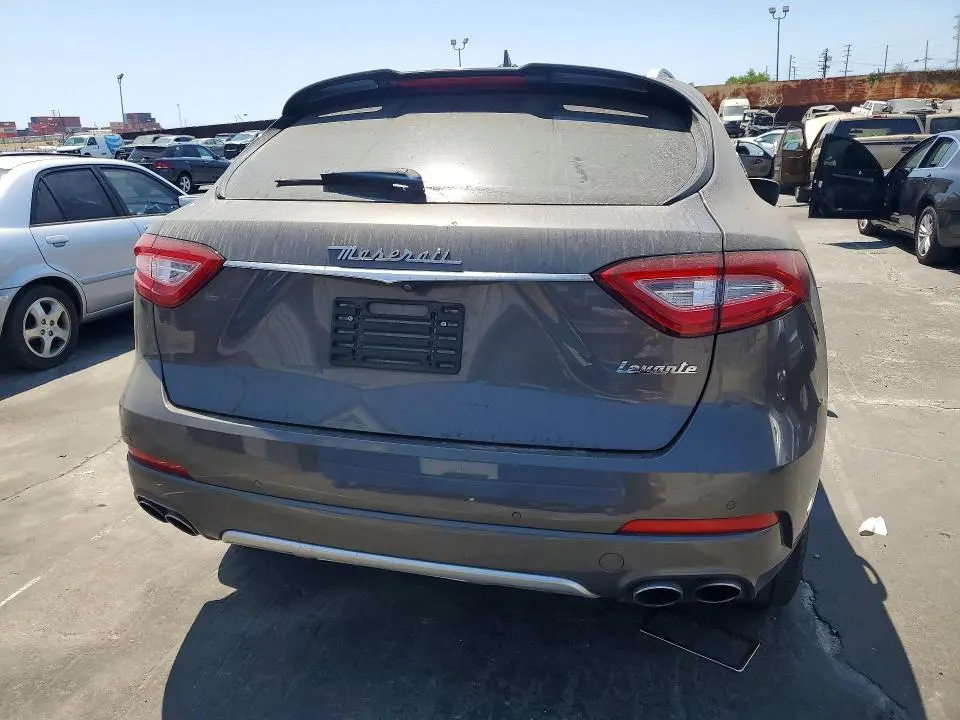 2017 MASERATI LEVANTE S SPORT  