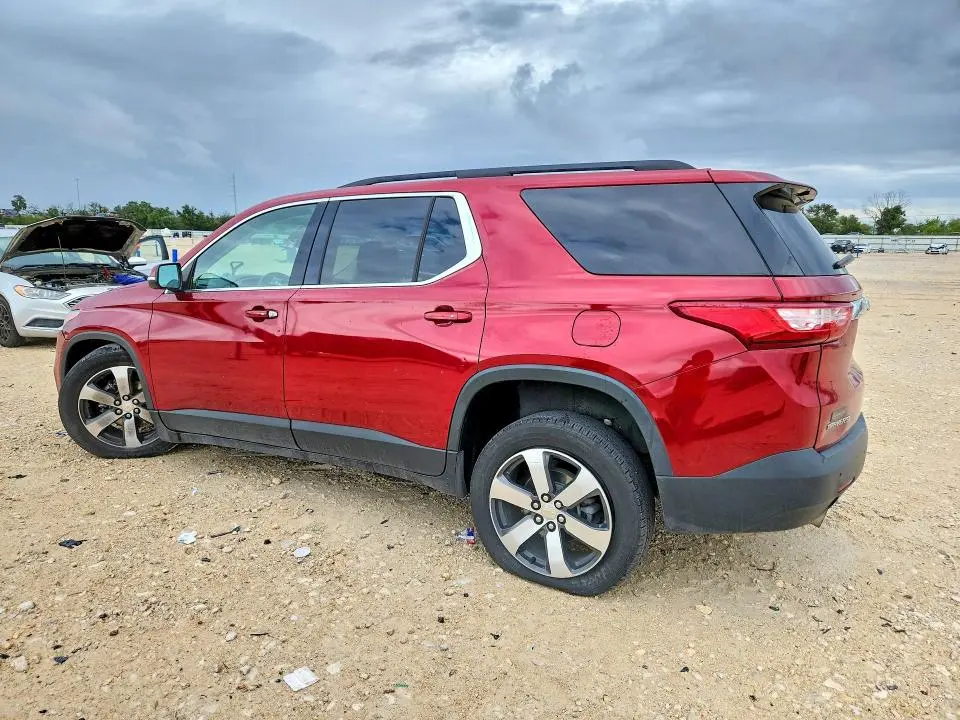 2021 CHEVROLET TRAVERSE LT  