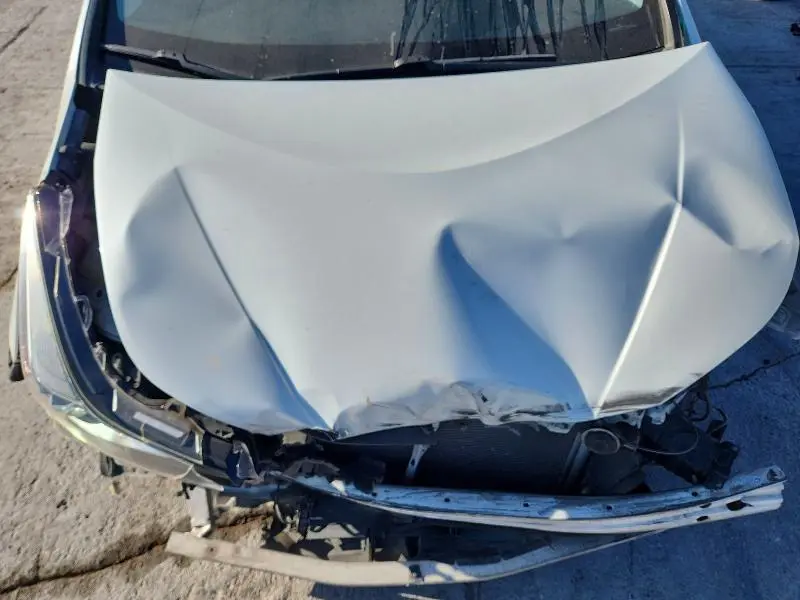 2019 TOYOTA PRIUS LE  