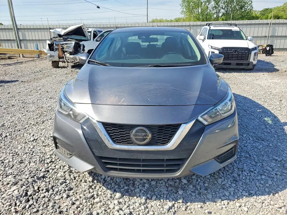 2020 NISSAN VERSA SV  