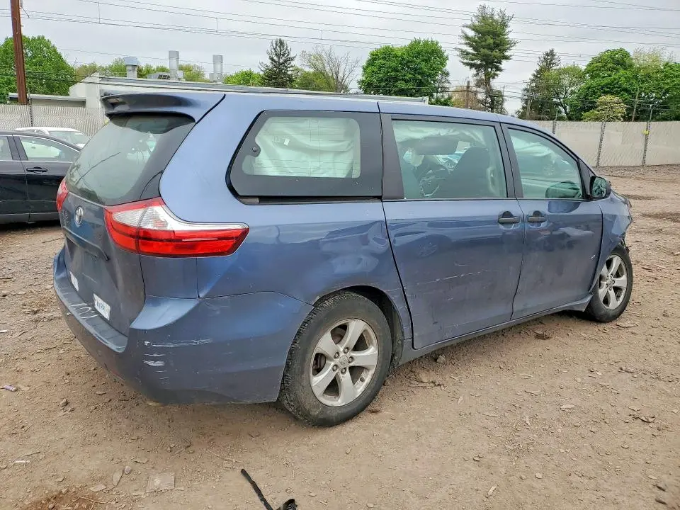 2015 TOYOTA SIENNA L 7-PASSENGER  