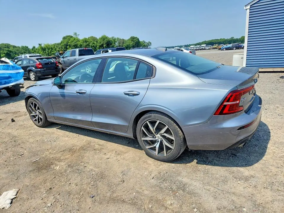2019 VOLVO S60 T6 MOMENTUM  