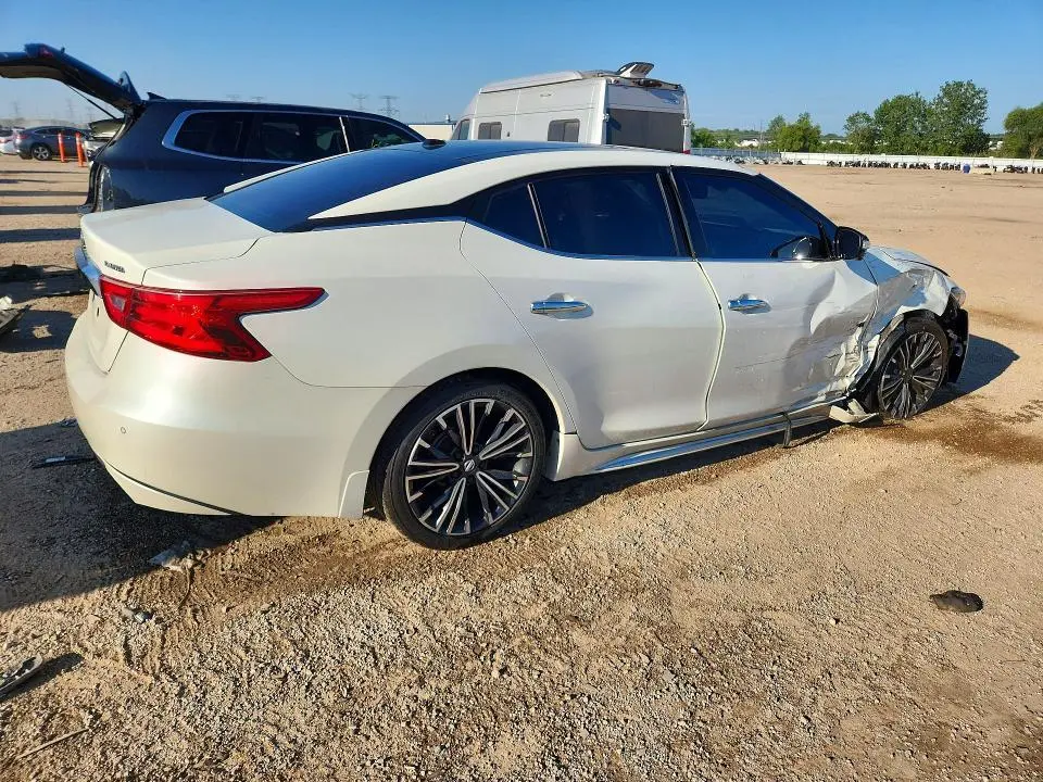 2017 NISSAN MAXIMA PLATINUM  