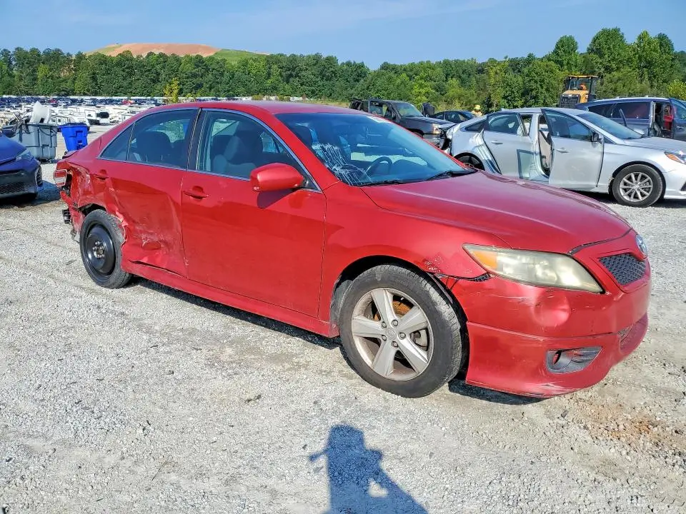 2010 TOYOTA CAMRY SE  