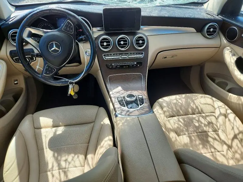 2019 MERCEDES-BENZ GLC 300 4MATIC  
