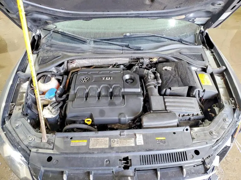 2015 VOLKSWAGEN PASSAT SEL  