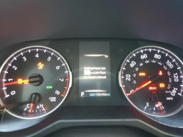 2020 TOYOTA RAV4 XLE  