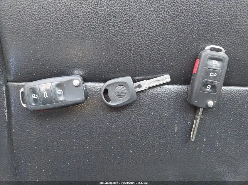 2012 VOLKSWAGEN JETTA SPORTWAGEN 2.0L TDI